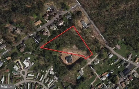 2021 Wood Way, Jenkins Township, PA 18640
