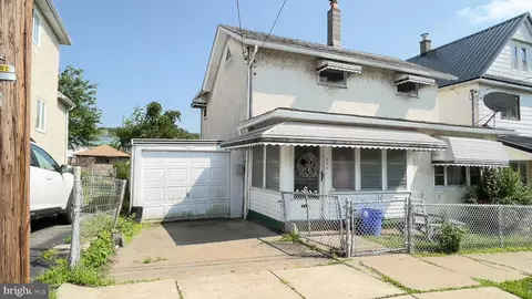 909 Irving Ave S, Scranton, PA 18505