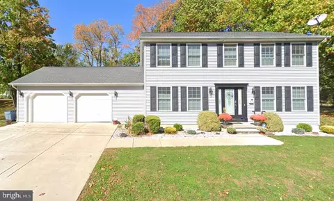 431 Bellman St, Throop, PA 18512