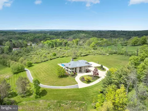 120 Miller Rd, Clarks Summit, PA 18411