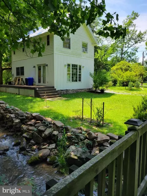 241 Valley Rd, South Williamsport, PA 17702