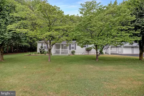 2096 Pa-880 Hwy, Jersey Shore, PA 17740