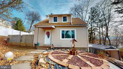 816 7th Ave, Williamsport, PA 17701