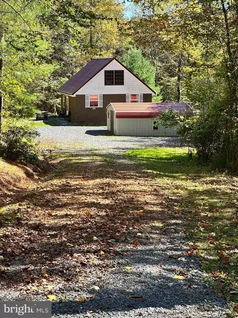 455 Batys Mountain Ln, Trout Run, PA 17771