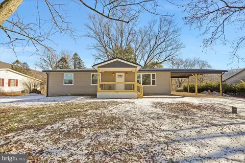 123 Kuhns Rd, Montoursville, PA 17754