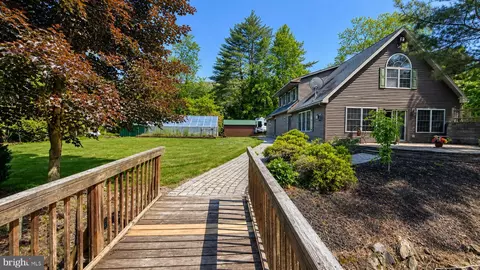 1009 1st Fork Rd, Jersey Shore, PA 17740