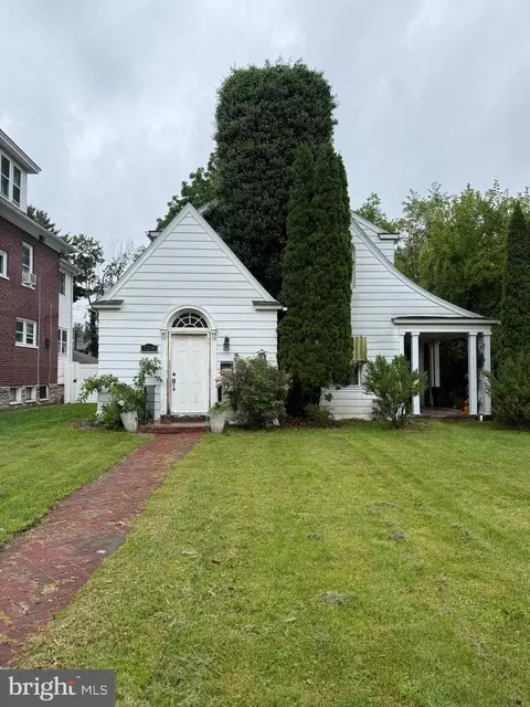 1208 Walnut St, Williamsport, PA 17701