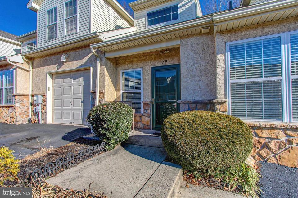 59 Stuart Dr, East Norriton, PA 19401 32 Photos MLS PAMC2021988 Movoto
