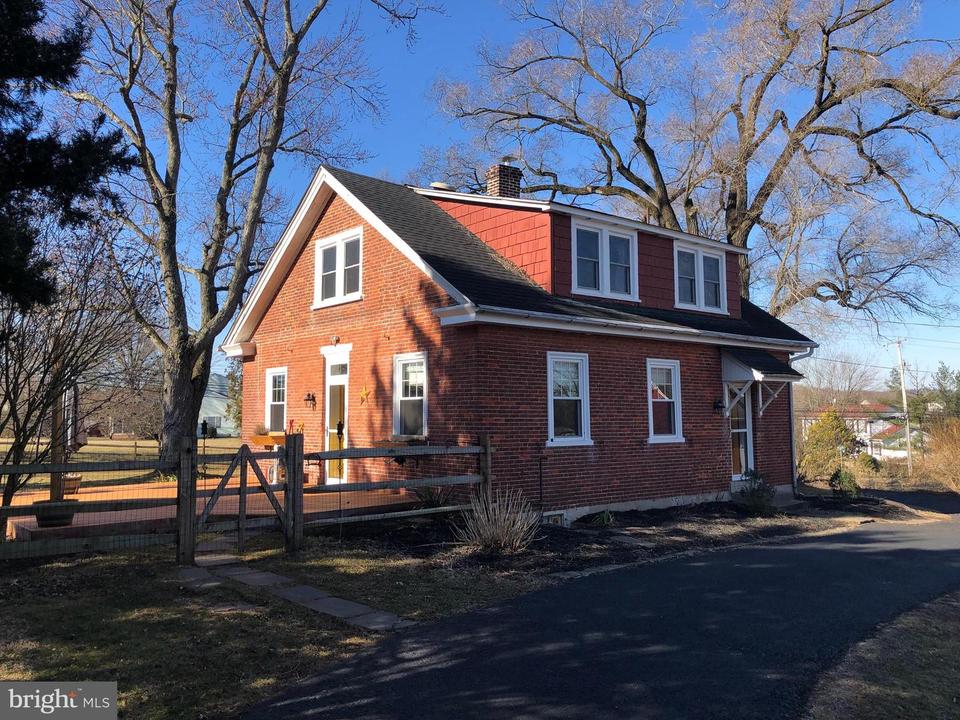 770 Old Sumneytown Pike, Harleysville, PA 19438 26 Photos Movoto