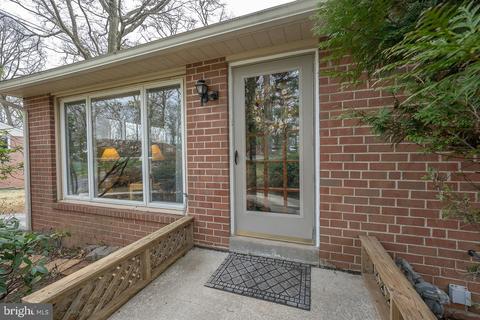 655 Crestwood Rd, Wayne, PA 19087 photo 3