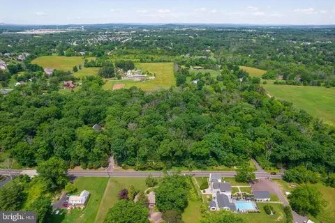 2430 Old Forty Foot Rd, Harleysville, PA 19438