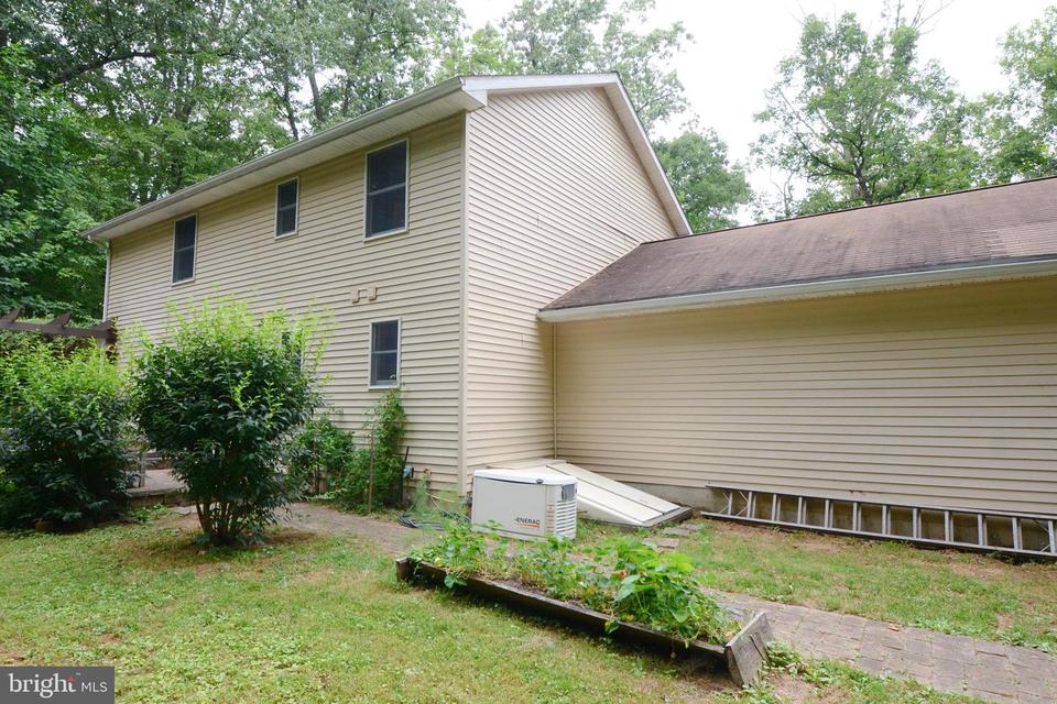  1608 Woodland Rd, Green Lane, PA 18054 photo 12