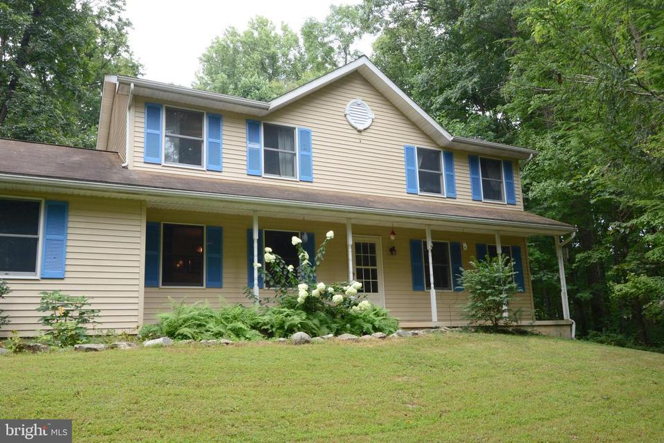  1608 Woodland Rd, Green Lane, PA 18054 photo 4