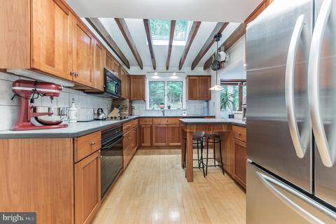 548 Forest Rd, Wayne, PA 19087 photo 8