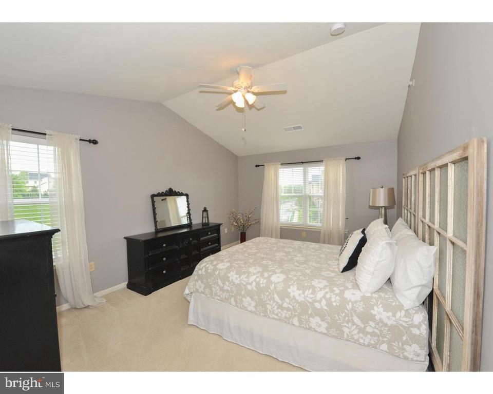  3930 Ashland Dr #337, Harleysville, PA 19438 photo 6