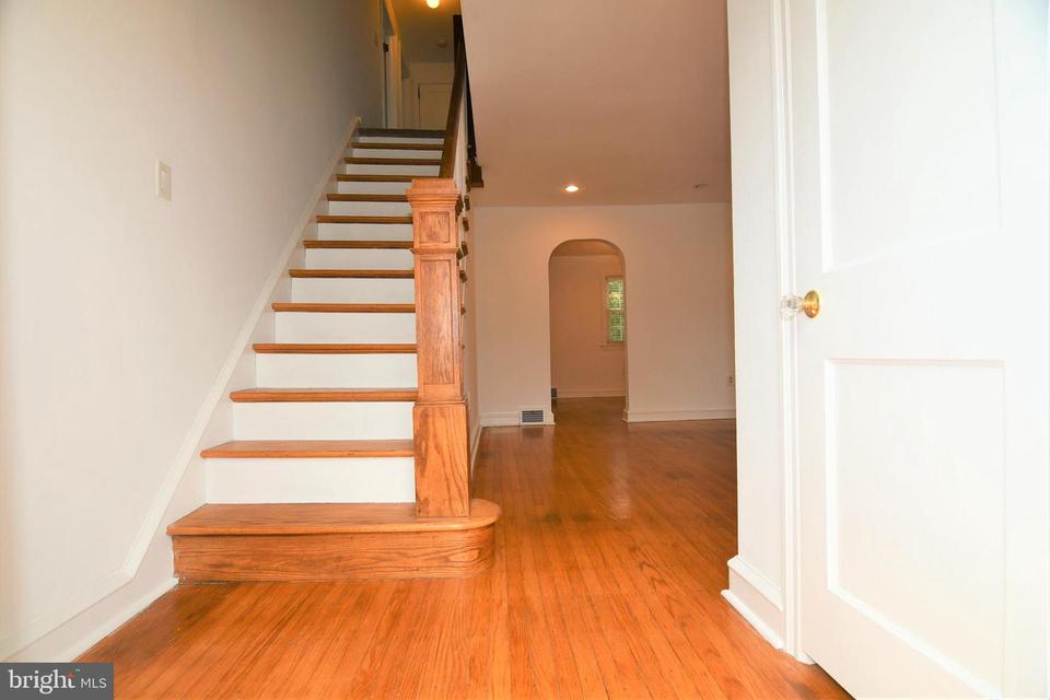  525 S York Rd, Hatboro, PA 19040 photo 5