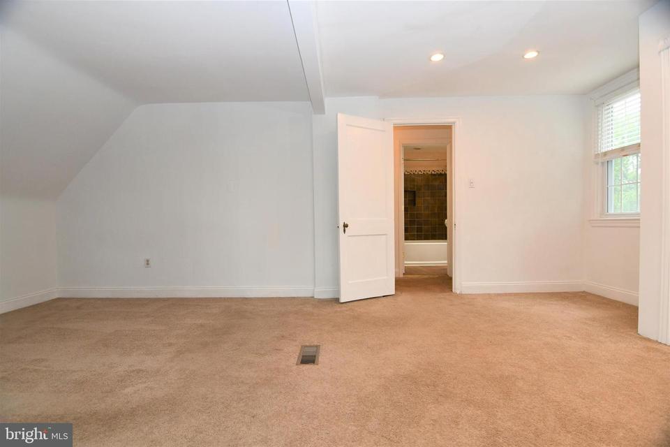  525 S York Rd, Hatboro, PA 19040 photo 18