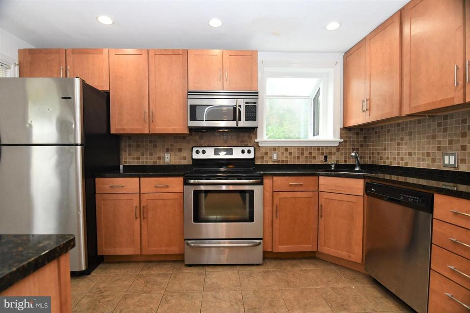  525 S York Rd, Hatboro, PA 19040 photo 9