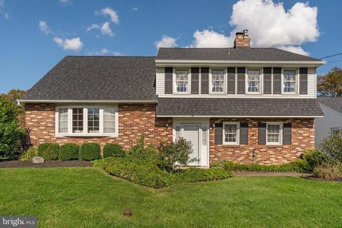 14 Longview Cir, Plymouth Meeting, PA 19462