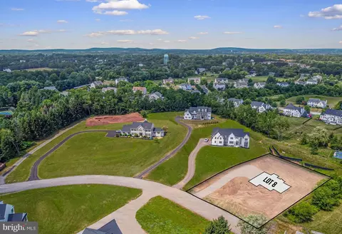 550 Hopwood Rd #8, Collegeville, PA 19426