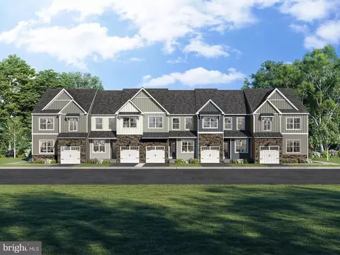 93 Ironwood Dr, Royersford, PA 19468