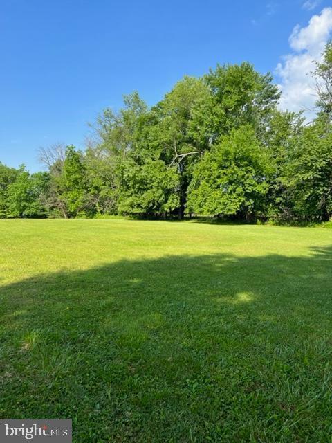 459 Fruit Farm Rd, Royersford, PA 19468