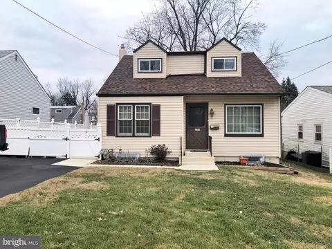 116 Orlemann Ave, Oreland, PA 19075