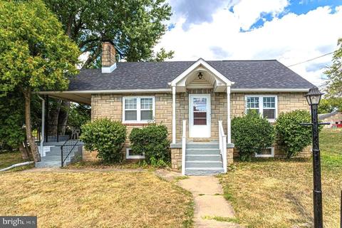 1391 Michaels Ln, Blue Bell, PA 19422