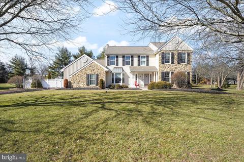 2228 Locust Dr, Lansdale, PA 19446
