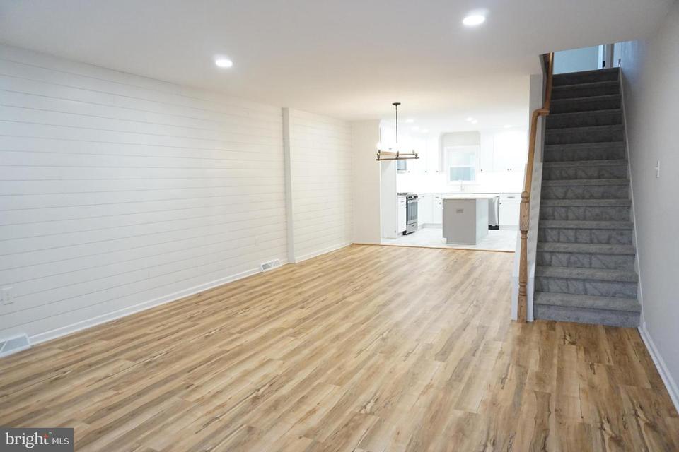  1448 Stanbridge, Norristown, PA 19401 photo 2