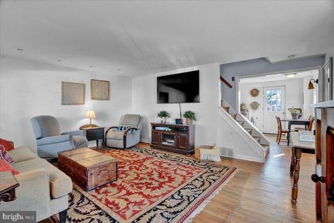 106 Redford Rd, Oreland, PA 19075