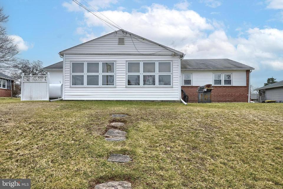  203 Bryans Rd, Norristown, PA 19401 photo 23