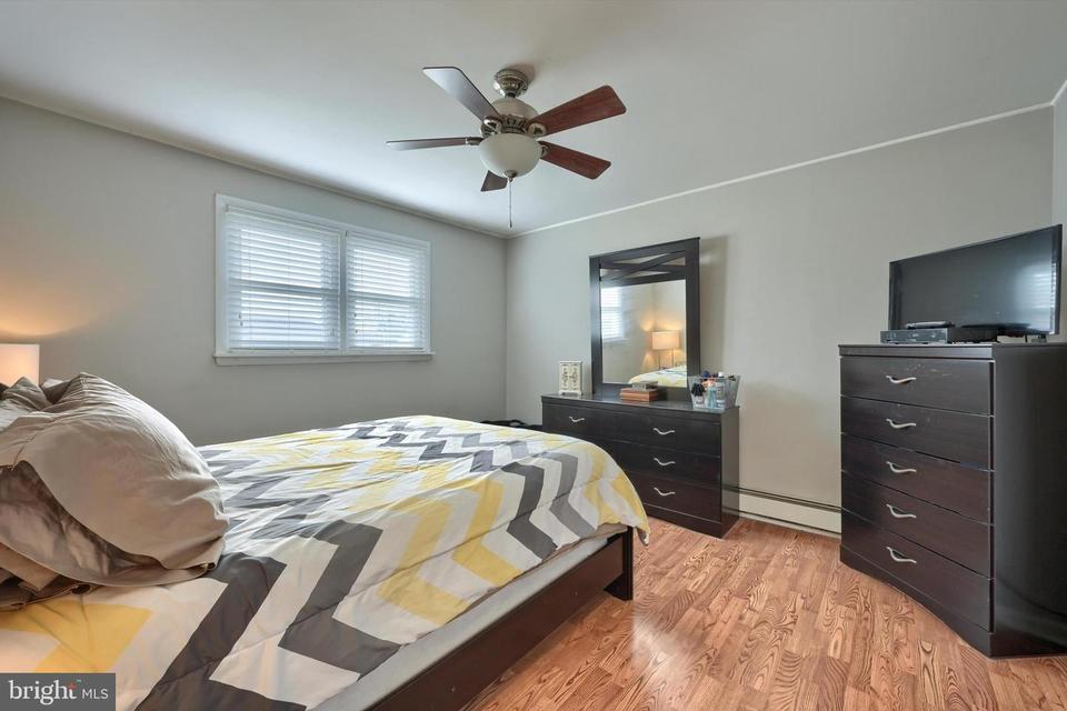  203 Bryans Rd, Norristown, PA 19401 photo 13