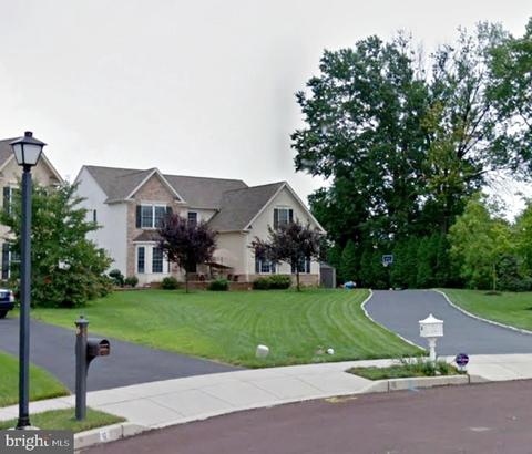 8 Ashwood Ln, Plymouth Meeting, PA 19462