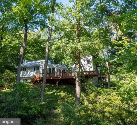 1132 Lindsay Ln, Rydal, PA 19046