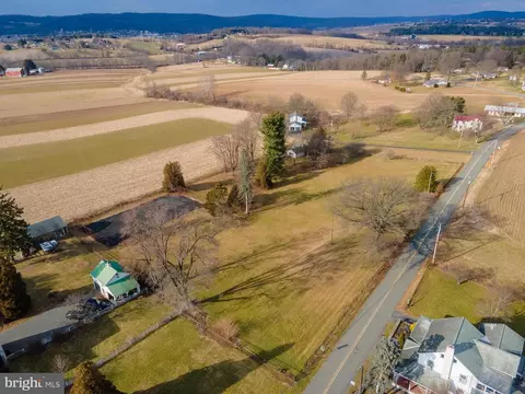 114 Henry Rd, Barto, PA 19504