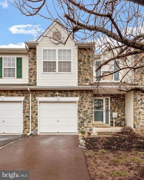 513 Buckingham Ct, Harleysville, PA 19438