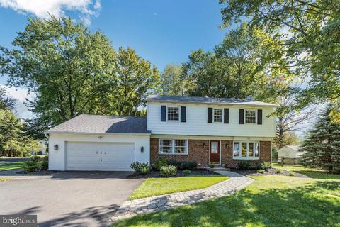 214 Stump Rd, North Wales, PA 19454