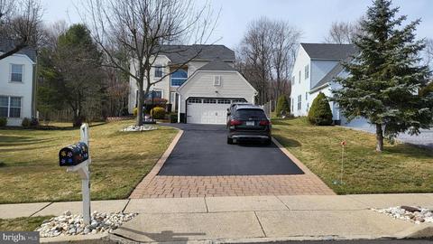 116 Preston Dr, North Wales, PA 19454