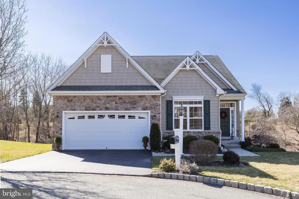  4308 Meadowridge Ln, Collegeville, PA 19426 photo 1