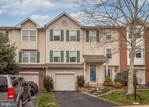 21 Hunt Club Dr, Collegeville, PA 19426
