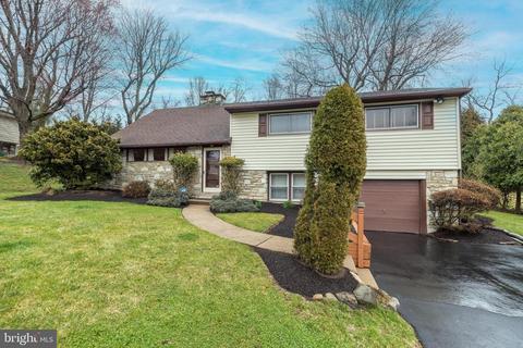 555 Glenmore Ave, Elkins Park, PA 19027