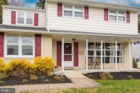 419 Harrison Ave, Glenside, PA 19038