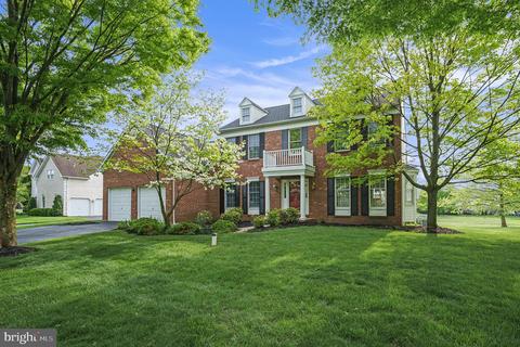 225 Hazeltine Cir, Blue Bell, PA 19422