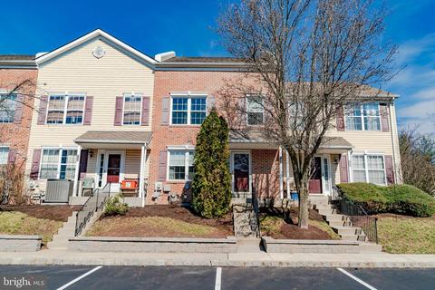112 Runnymede Ct, Harleysville, PA 19438