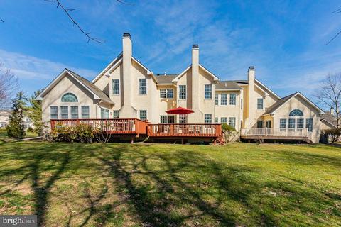 334 Saint Andrews Pl, Blue Bell, PA 19422