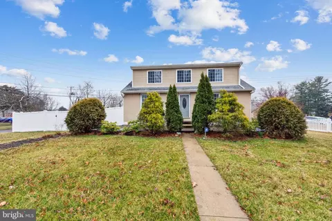 2075 Bergey Rd, Hatfield, PA 19440