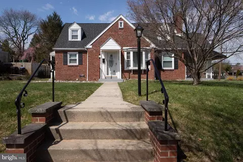 733 Buttonwood St, Norristown, PA 19401
