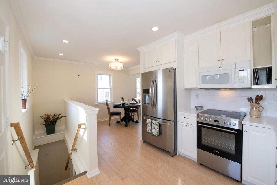  241 Limekiln Pike, Glenside, PA 19038 photo 10