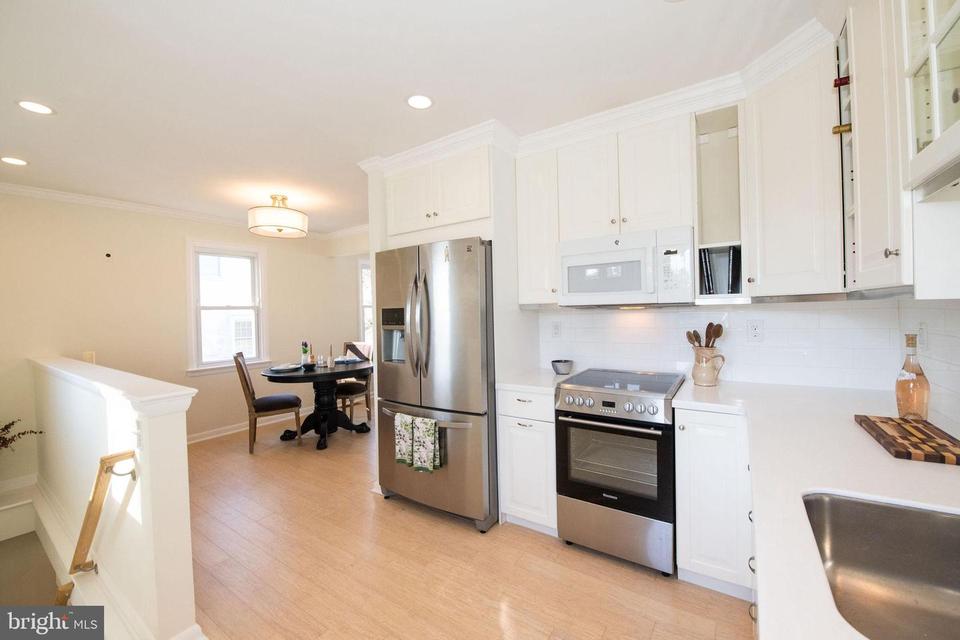 241 Limekiln Pike, Glenside, PA 19038 photo 11